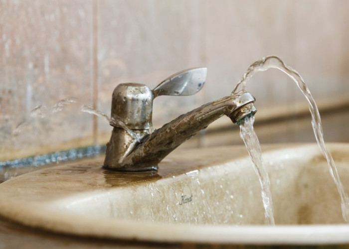 leaky faucet repair